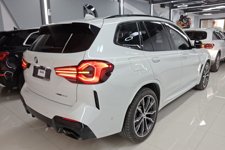 宝马X3 2022款 改款二 xDrive30i 领先型 M曜夜套装车身外观7