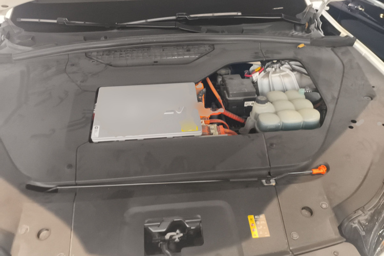 蔚来EC6 2020款 430KM 运动版机舱底盘24