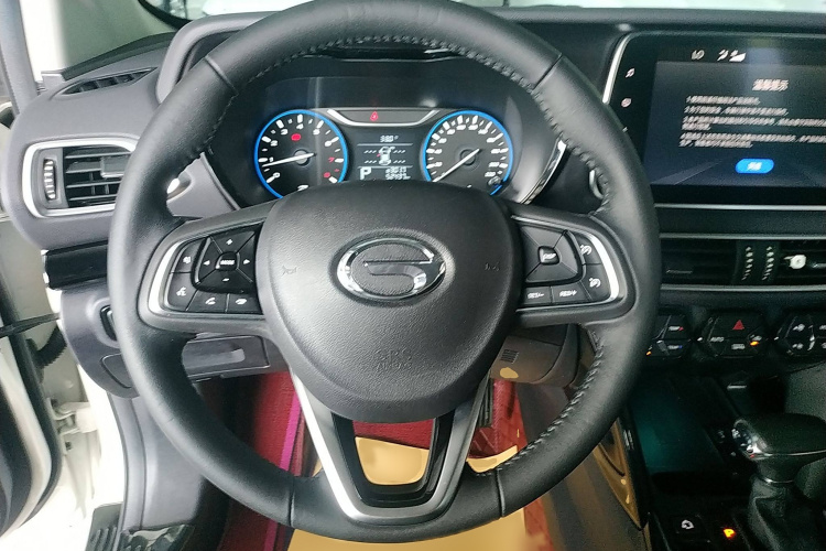 广汽传祺 传祺GS4 2018款 235T 自动两驱至尊版局部细节13