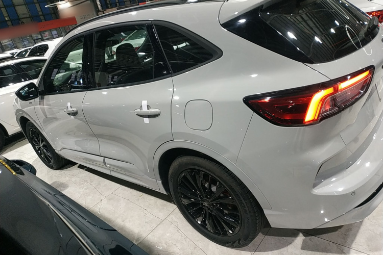 福特 锐际 2024款 EcoBoost 245 四驱纵享款ST-Line Pro车身外观4