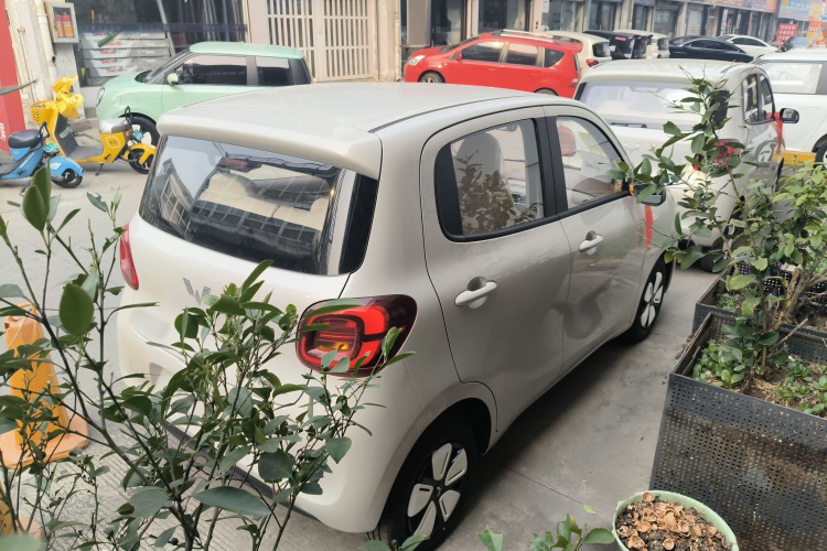 五菱汽车 宏光MINIEV 2025款 四门版 进阶款车身外观7