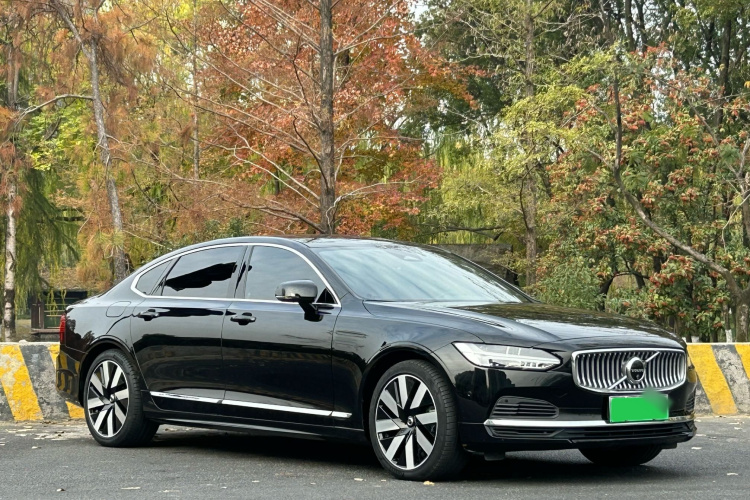 沃尔沃S90新能源 2024款 插电式混动 四驱长续航智雅豪华版车身外观6006