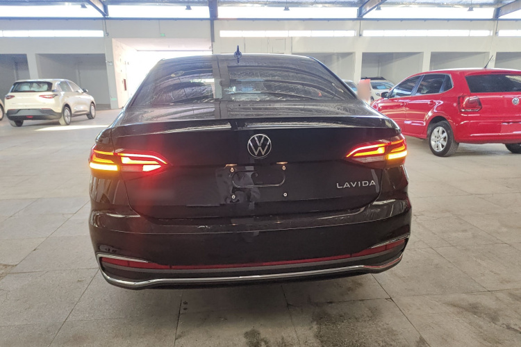 大众 朗逸 2024款 1.5L 自动五百万版车身外观6