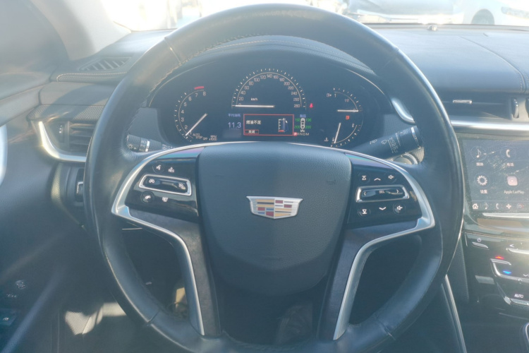 凯迪拉克XTS 2018款 28T 技术型中控内饰13