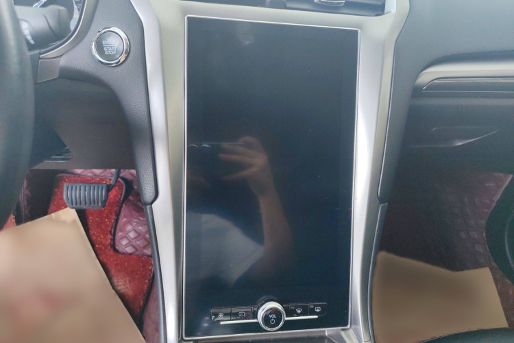 福特 蒙迪欧 2020款 EcoBoost 180 时尚型中控内饰7005