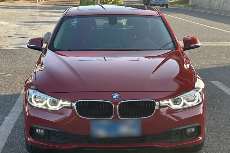 宝马3系 2016款 316i 时尚型车身外观6011