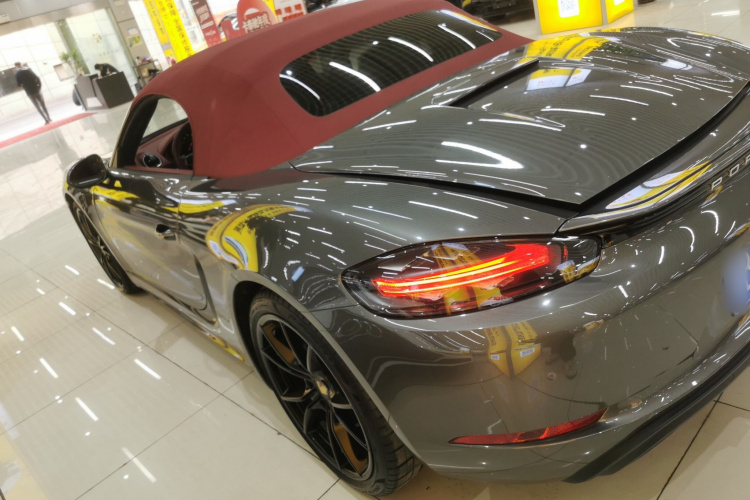 保时捷718 2020款 Boxster 2.0T车身外观4