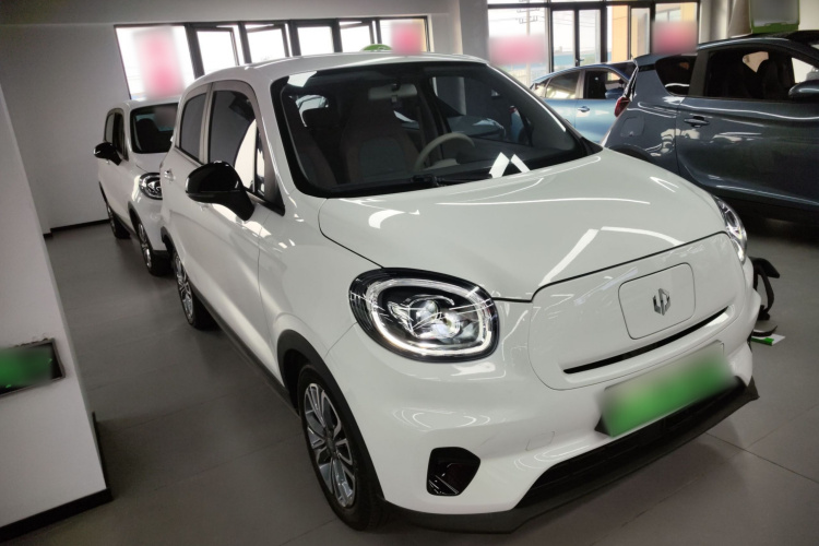 零跑汽车 零跑T03 2024款 403舒享版车身外观3