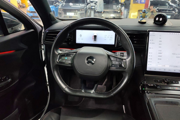 蔚来ES6 2020款 610KM 性能版中控内饰13