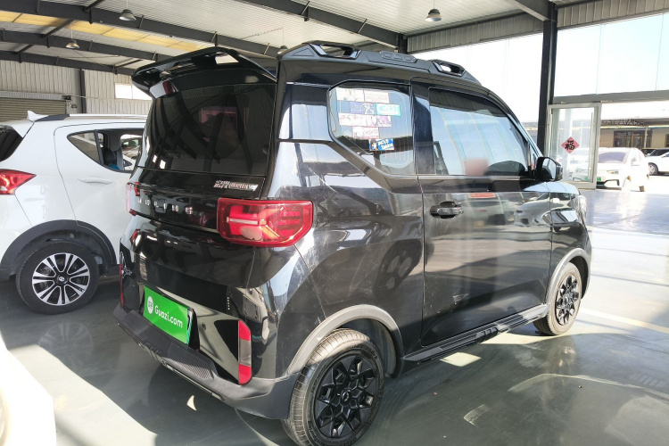 五菱汽车 宏光MINIEV 2022款 GAMEBOY 200km 玩咖款 磷酸铁锂车身外观7