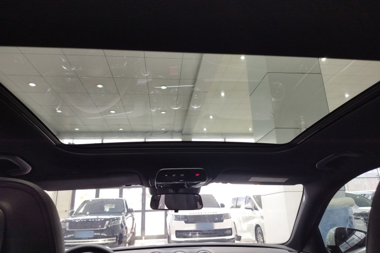 奔驰C级 2023款 C 260 L 运动版中控内饰22