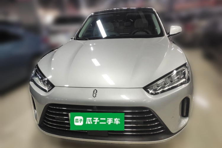 鸿蒙智行 问界M5 2022款 增程四驱性能版车身外观2