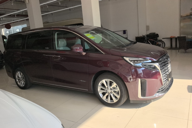 别克GL8 2023款 Avenir艾维亚 六座贤礼版车身外观6002