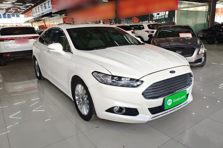 福特 蒙迪欧 2013款 2.0L GTDi200时尚型车身外观3