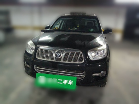 福田 萨瓦纳 2017款 2.0T 手动四驱汽油尊享版5座