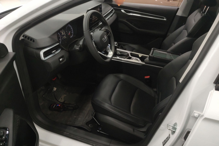 吉利汽车 帝豪 2025款 第4代 1.5L CVT星耀版中控内饰20