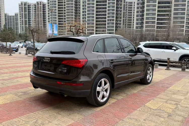 奥迪Q5 2013款 40 TFSI 舒适型车身外观6006