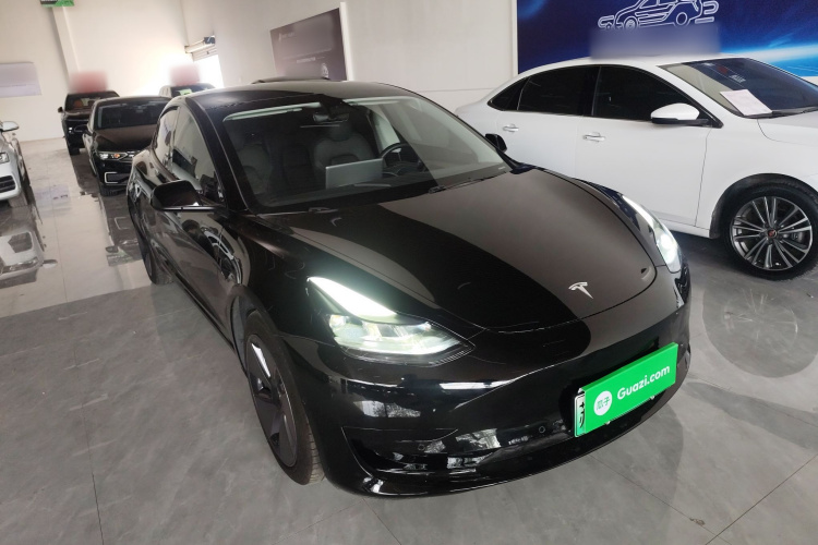 特斯拉 Model 3 2022款 后轮驱动版车身外观3