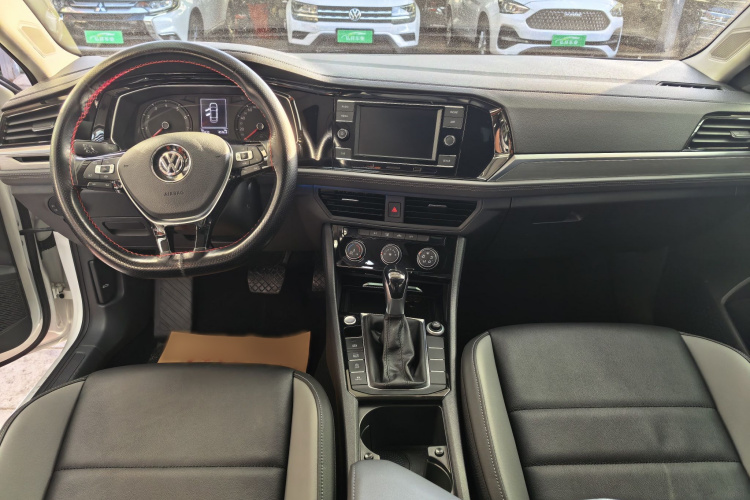 大众 速腾 2019款 200TSI DSG舒适型 国VI中控内饰7001