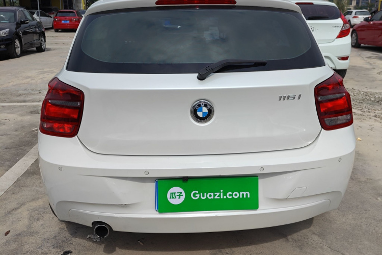 宝马1系(进口) 2013款 改款 116i 领先型车身外观6