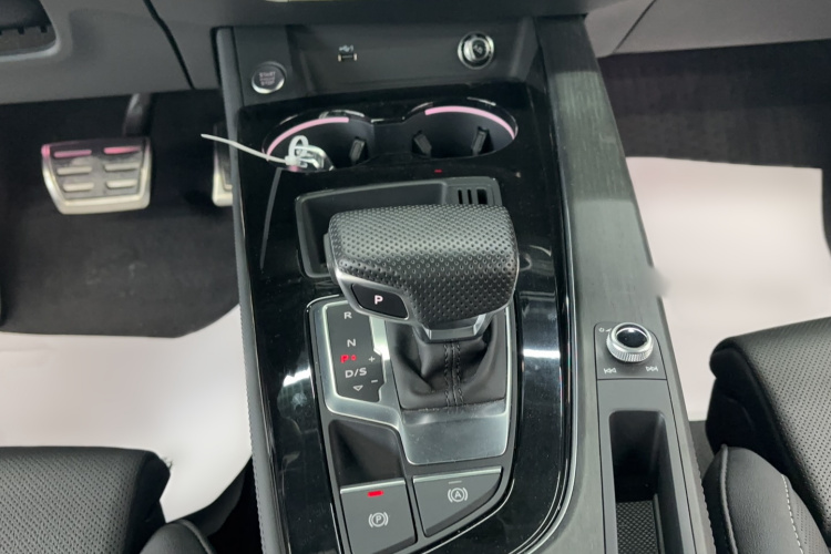 奥迪A4L 2024款 40 TFSI 豪华动感型局部细节18