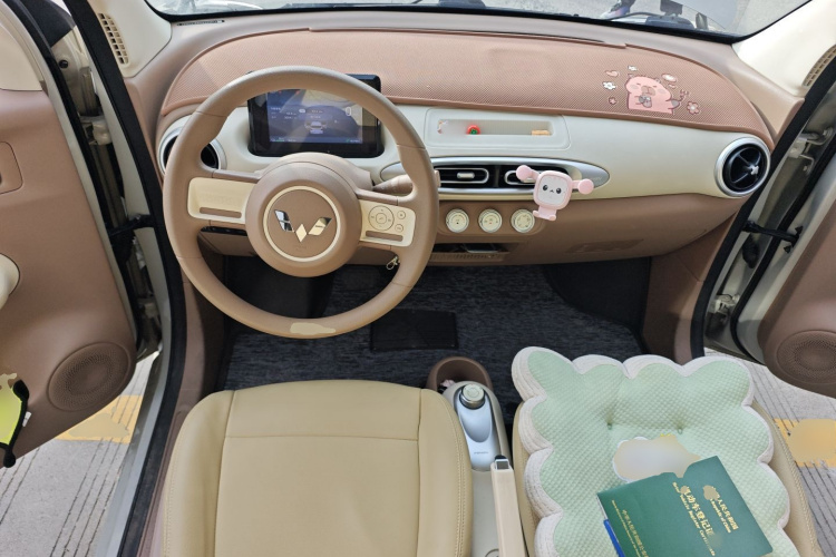 五菱汽车 宏光MINIEV 2025款 四门版 进阶款中控内饰12