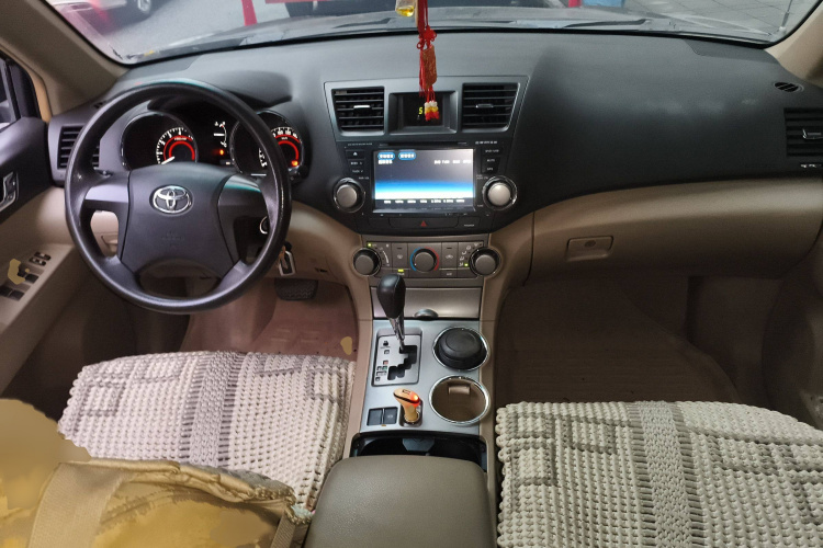 丰田 汉兰达 2011款 2.7L 两驱7座精英版中控内饰7002