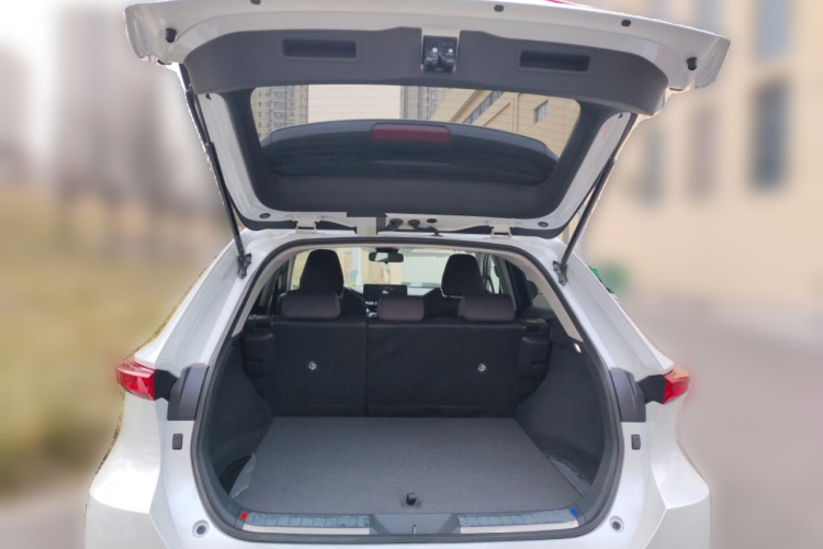 丰田 凌放HARRIER 2024款 2.0L CVT两驱进取版中控内饰23