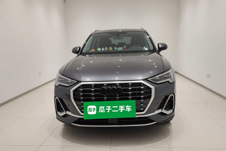 奥迪Q3 2022款 35 TFSI 进取动感型车身外观2