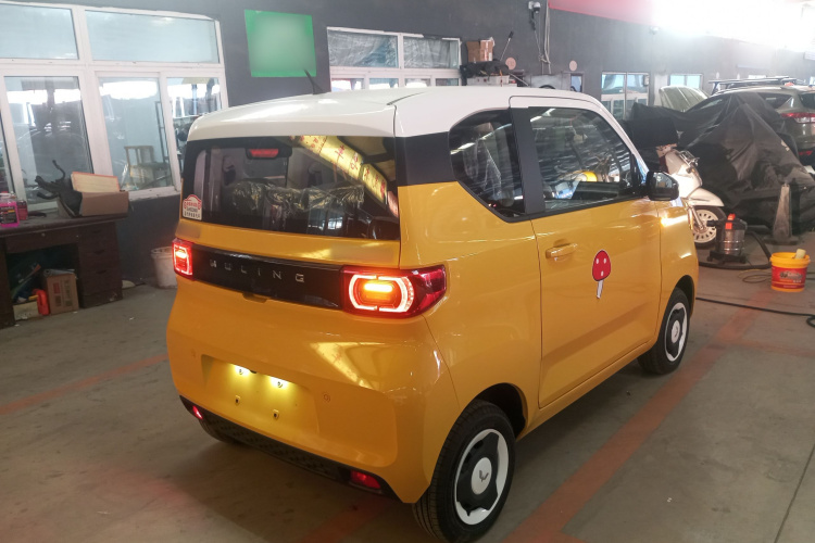 五菱汽车 宏光MINIEV 2022款 马卡龙臻享款 磷酸铁锂车身外观7