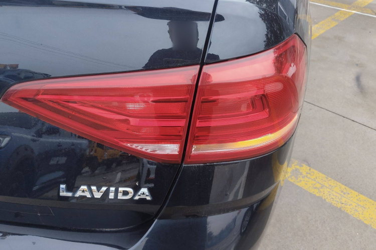 大众 朗逸 2017款 1.6L 自动风尚版车身外观6006