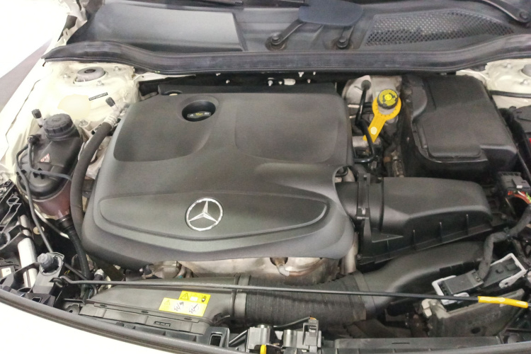 奔驰A级(进口) 2018款 A 200 动感型局部细节24