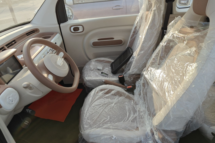 奔腾小马 2026款 222km 萌趣马 Plus中控内饰19