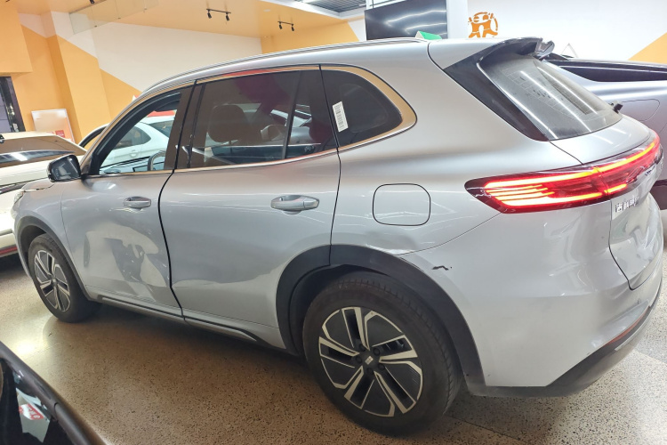 吉利银河 银河星舰7 EM-i 2025款 120km 领航版车身外观6003