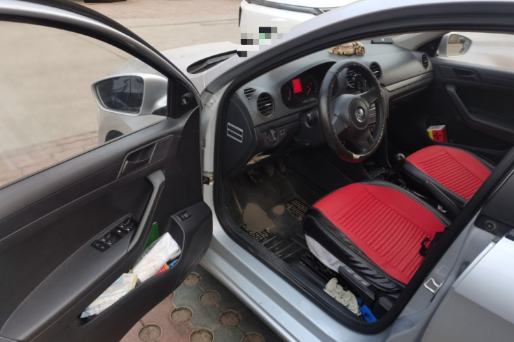 大众 捷达 2015款 质惠版 1.6L 手动时尚型中控内饰20