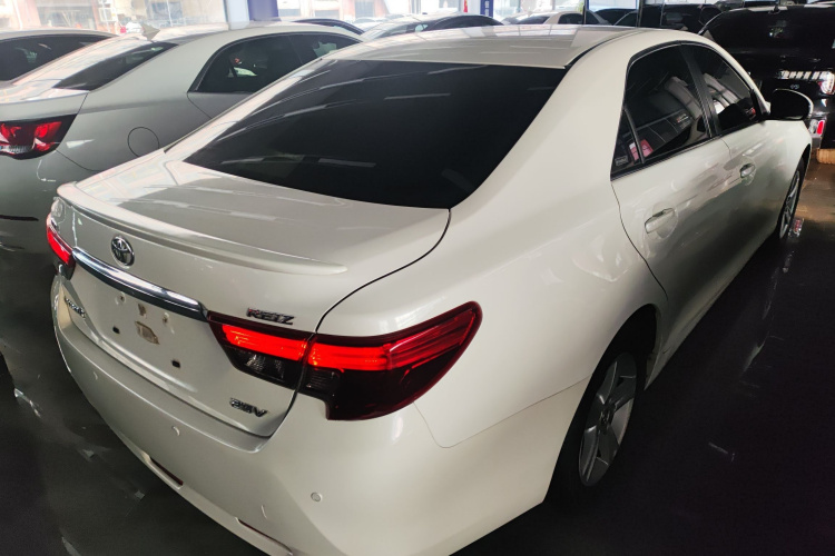 丰田 锐志 2013款 2.5V 菁锐版车身外观7