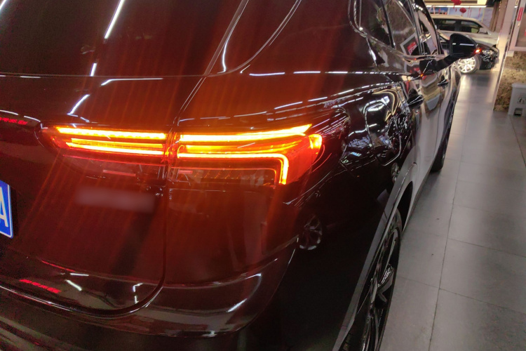 别克 2020款 昂科威S 652T 两驱限量S运动版车身外观6006