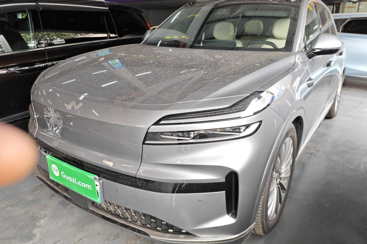 乐道L90 2025款 Max 六座版车身外观1