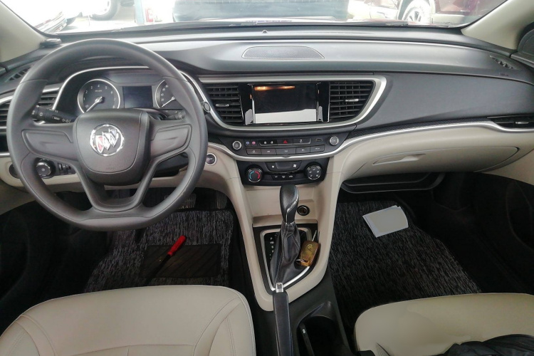 别克 英朗 2021款 典范 1.5L 自动精英型中控内饰7003