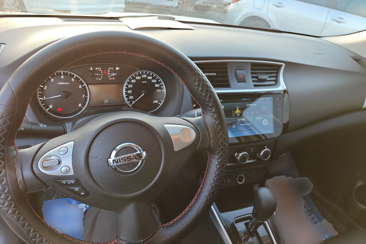 日产 轩逸 2019款 经典 1.6XL CVT豪华版中控内饰7002