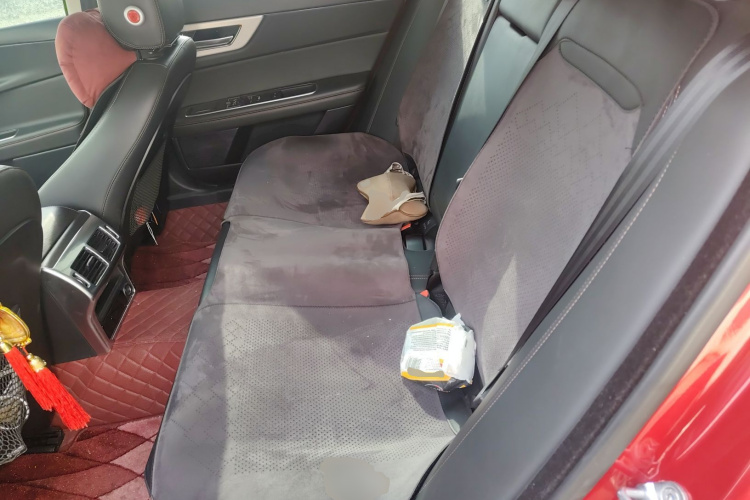 捷豹XEL 2018款 2.0T 200PS 尊享版中控内饰21