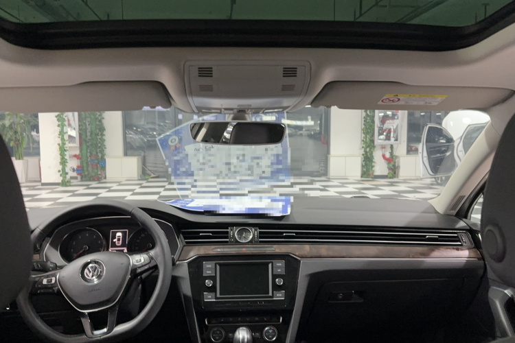 大众 迈腾 2018款 330TSI DSG 豪华型中控内饰7002