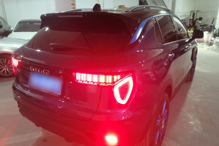 领克01 2019款 2.0T 两驱耀Pro版 国VI车身外观7