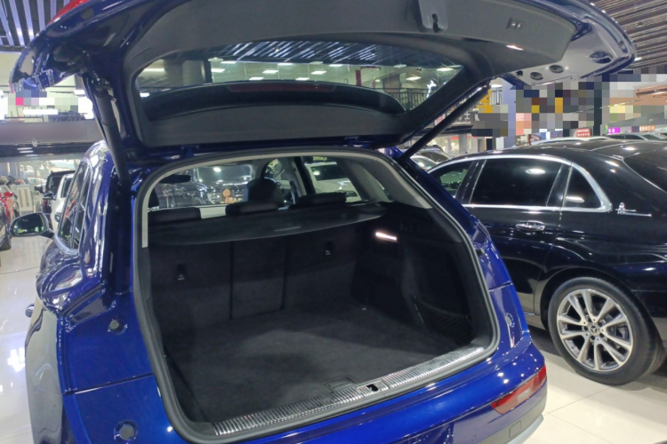 奥迪Q5L 2018款 45 TFSI 尊享风雅型 国VI局部细节23