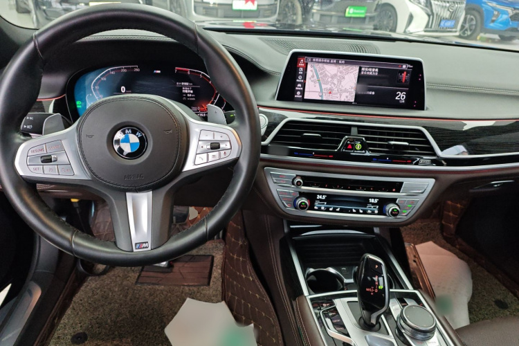 宝马7系 2019款 改款 730Li M运动套装中控内饰12