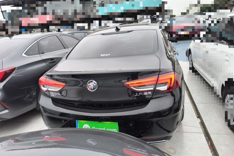 别克 君威 2023款 552T 智享型车身外观6