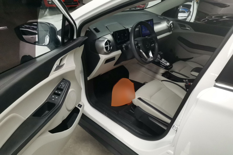 比亚迪 元Pro 2021款 一生一世版中控内饰7003