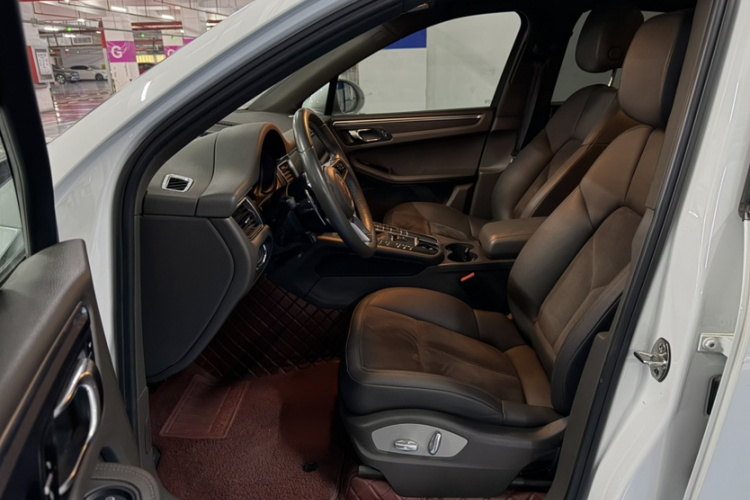 保时捷 2016款 Macan 2.0T中控内饰7005