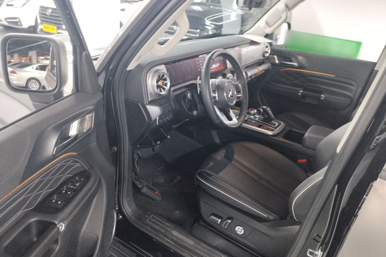 坦克300 2024款 2.0T 征服者中控内饰7003