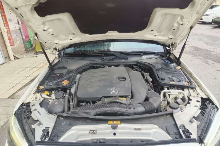 奔驰C级 2019款 C 260 运动版 4MATIC局部细节24